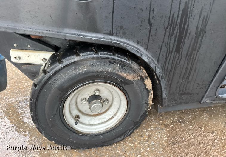 image for item DY0160 Madvac LS100 street sweeper