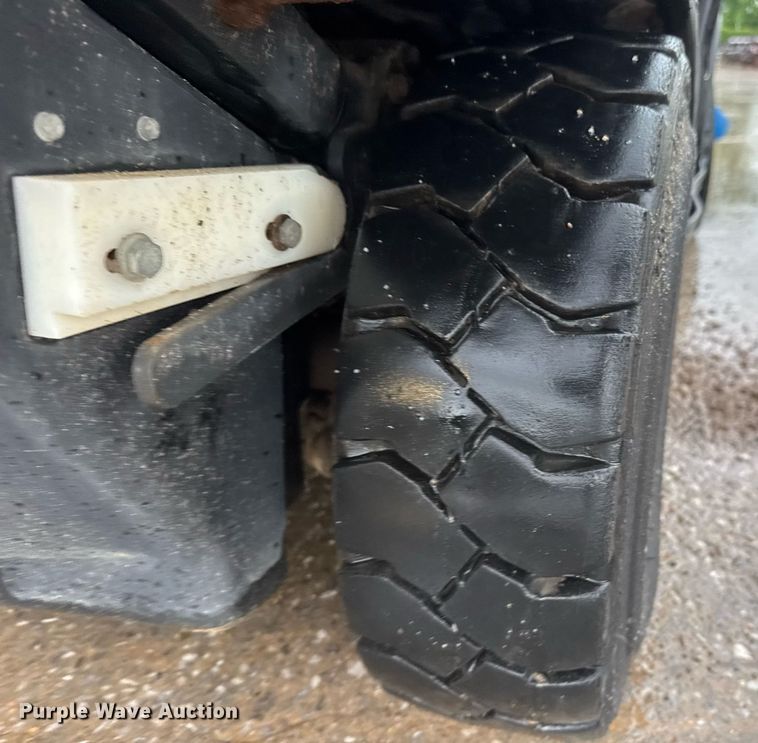 image for item DY0160 Madvac LS100 street sweeper