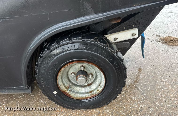 image for item DY0160 Madvac LS100 street sweeper