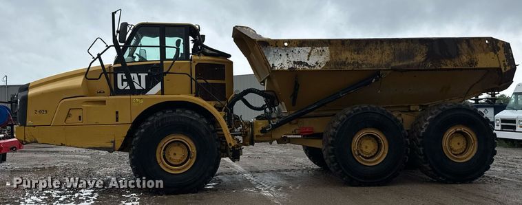 image for item DY0161 2011 Caterpillar 740B articulated haul truck