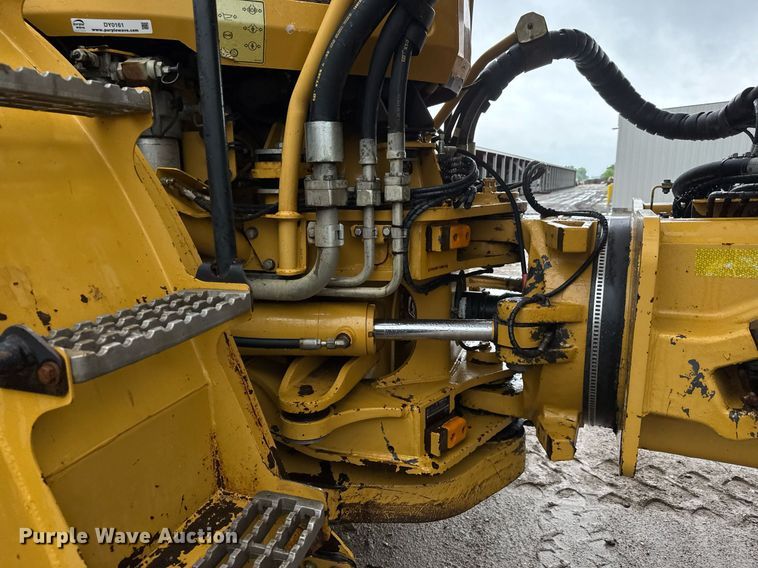 image for item DY0161 2011 Caterpillar 740B articulated haul truck