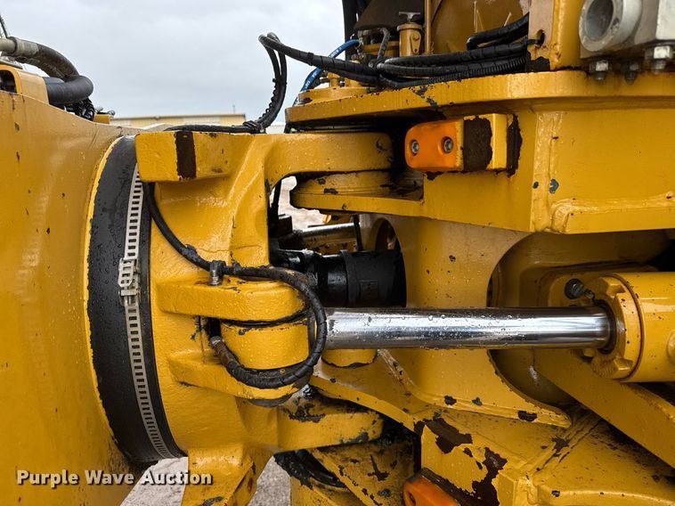 image for item DY0161 2011 Caterpillar 740B articulated haul truck