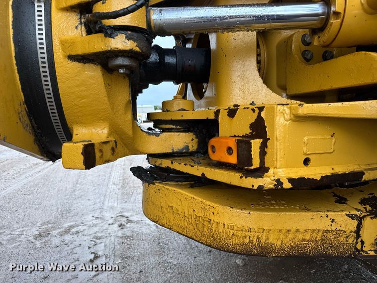 image for item DY0161 2011 Caterpillar 740B articulated haul truck