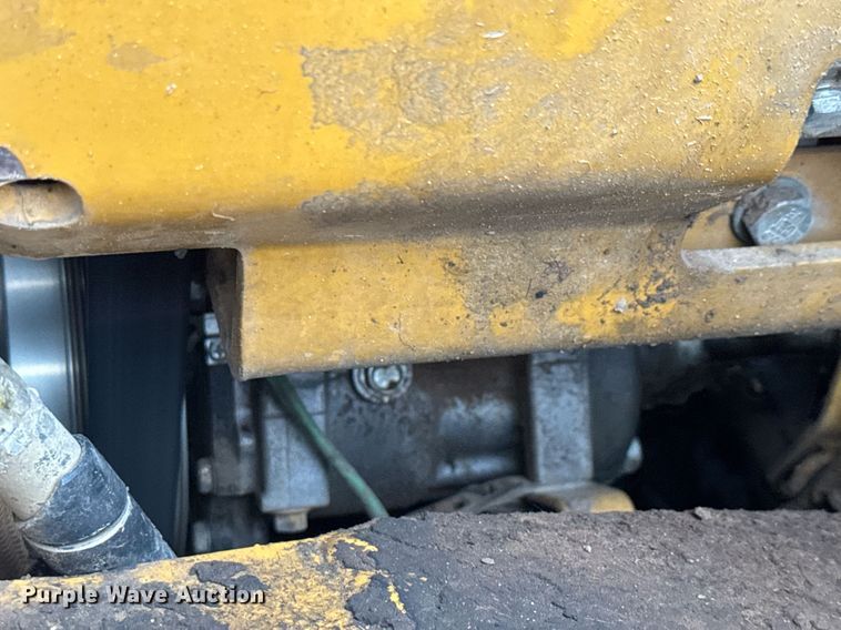 image for item DY0161 2011 Caterpillar 740B articulated haul truck