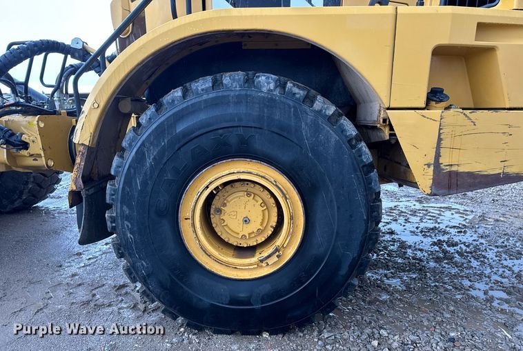 image for item DY0161 2011 Caterpillar 740B articulated haul truck