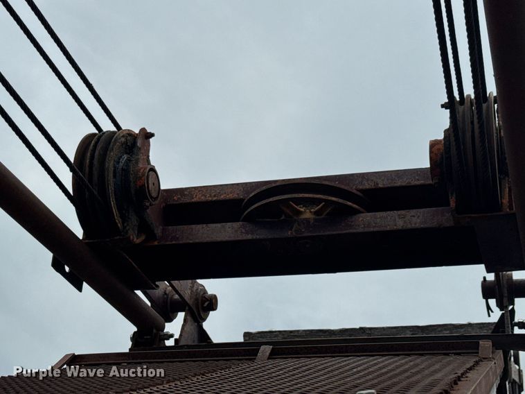 image for item DY0172 1976 Koehring 440 crane