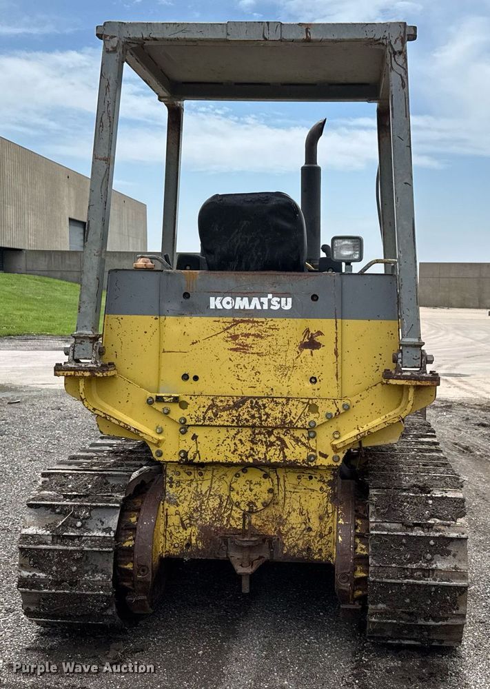 image for item DY0173 1996 Komatsu D37E-5 dozer
