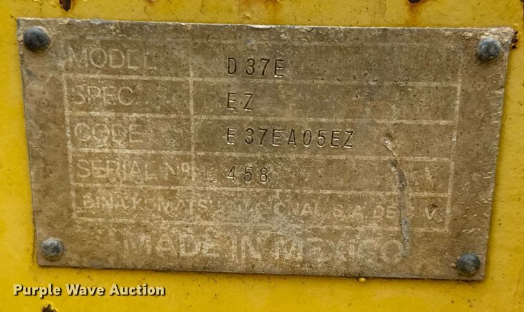 image for item DY0173 1996 Komatsu D37E-5 dozer