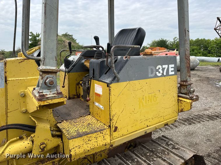 image for item DY0173 1996 Komatsu D37E-5 dozer