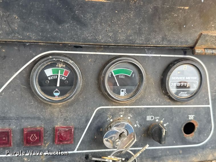 image for item DY0173 1996 Komatsu D37E-5 dozer