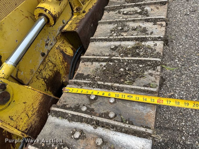 image for item DY0173 1996 Komatsu D37E-5 dozer