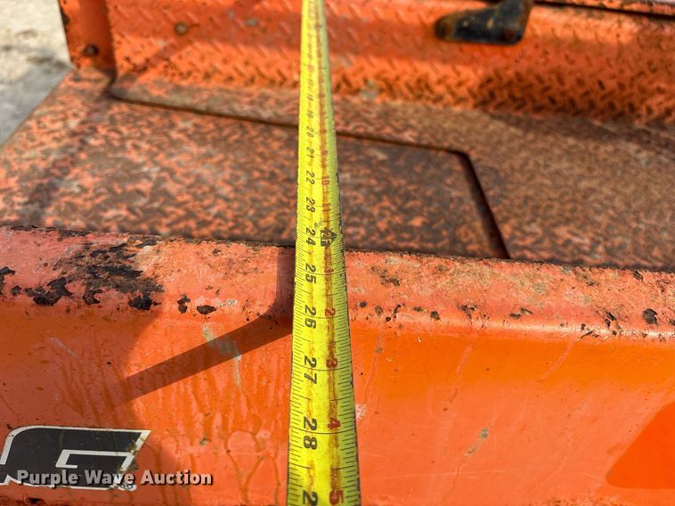 image for item DY0578 2017 JLG 1932R scissor lift