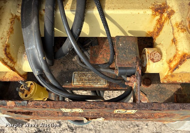 image for item DY0578 2017 JLG 1932R scissor lift