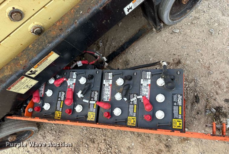 image for item DY0578 2017 JLG 1932R scissor lift