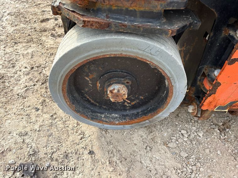 image for item DY0578 2017 JLG 1932R scissor lift