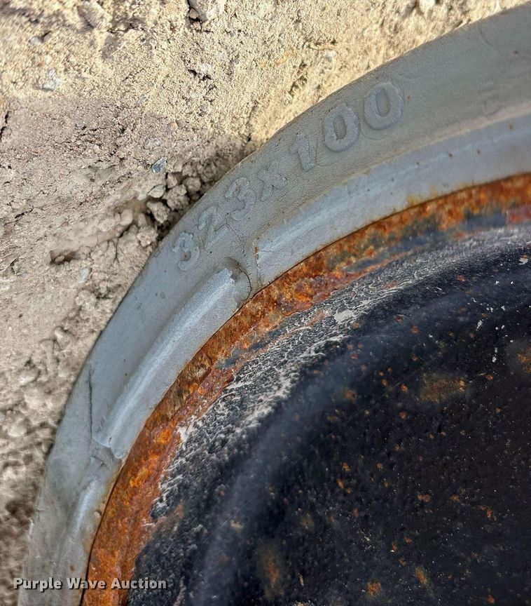 image for item DY0578 2017 JLG 1932R scissor lift