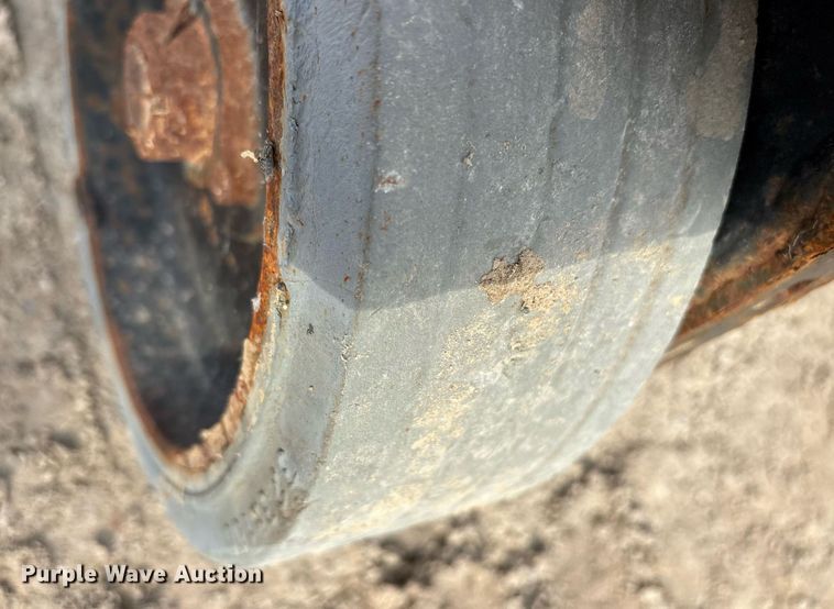 image for item DY0578 2017 JLG 1932R scissor lift