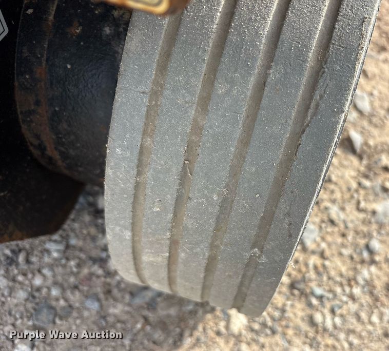 image for item DY0578 2017 JLG 1932R scissor lift