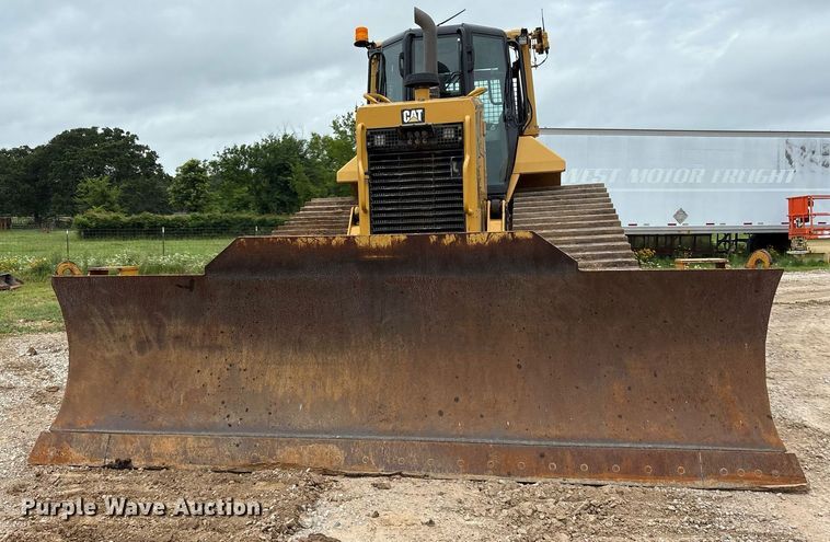 image for item DY0579 2017 Caterpillar D6N LGP dozer