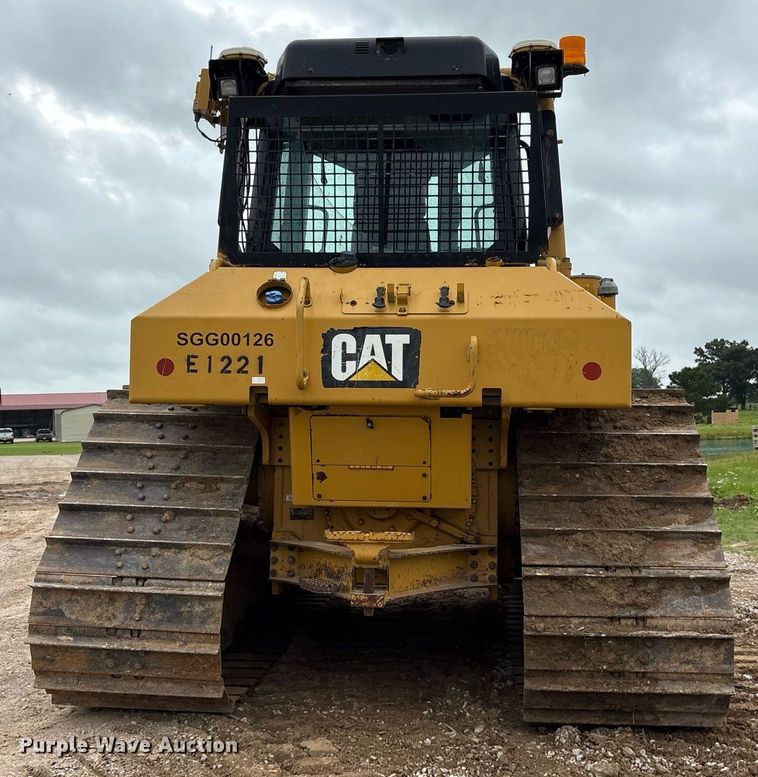 image for item DY0579 2017 Caterpillar D6N LGP dozer