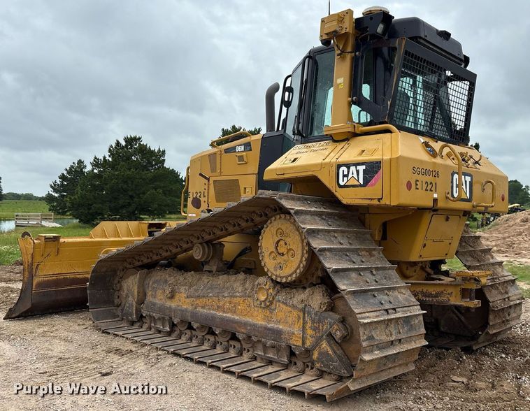 image for item DY0579 2017 Caterpillar D6N LGP dozer