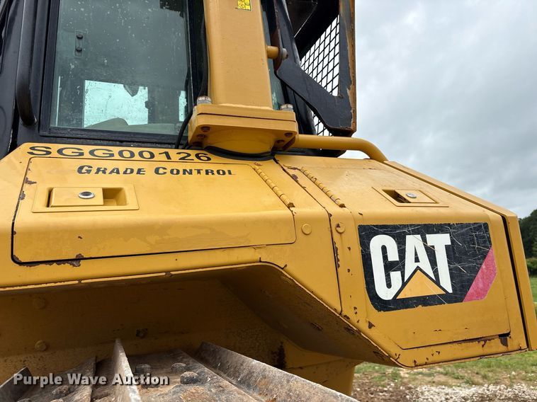 image for item DY0579 2017 Caterpillar D6N LGP dozer