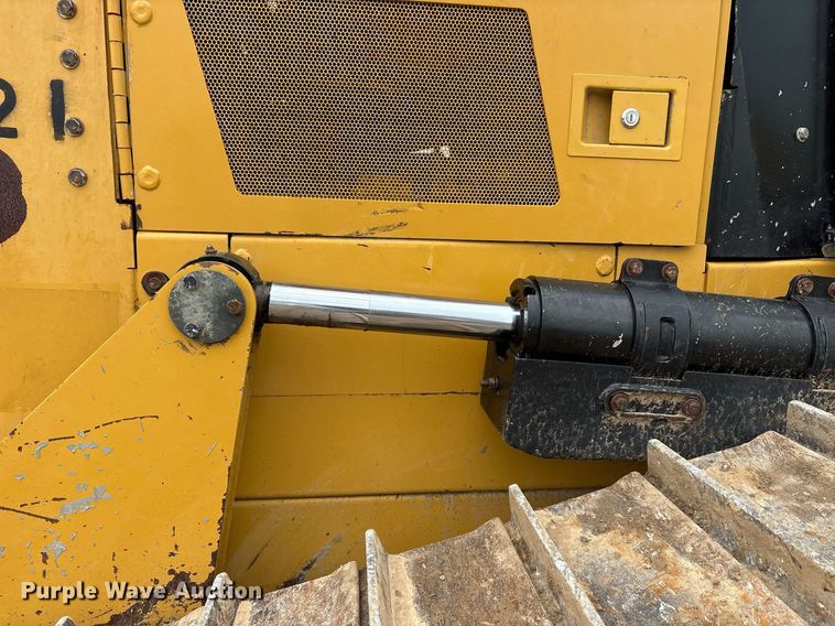image for item DY0579 2017 Caterpillar D6N LGP dozer