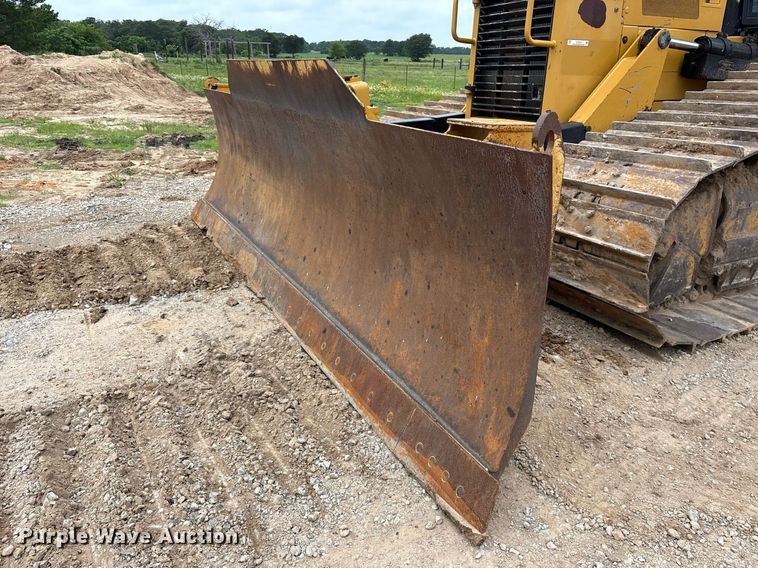 image for item DY0579 2017 Caterpillar D6N LGP dozer