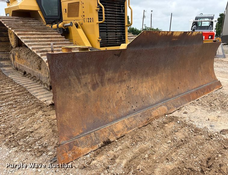 image for item DY0579 2017 Caterpillar D6N LGP dozer