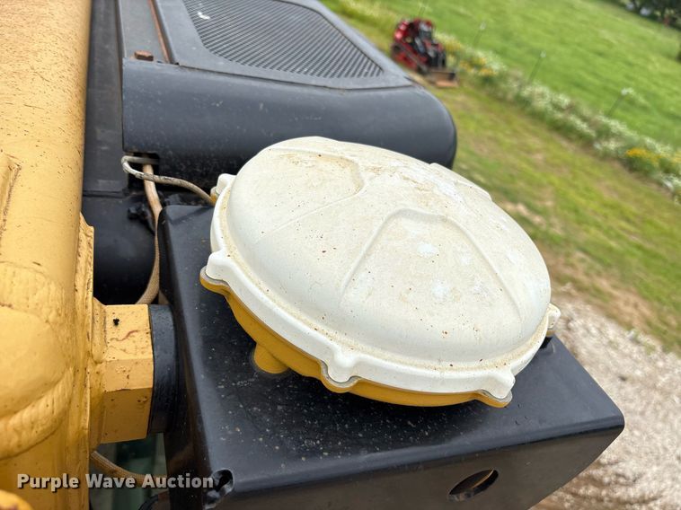 image for item DY0579 2017 Caterpillar D6N LGP dozer