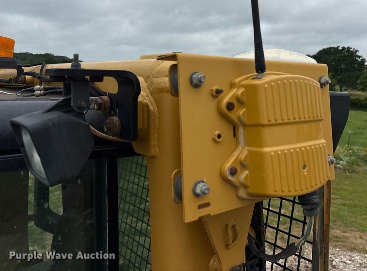 image for item DY0579 2017 Caterpillar D6N LGP dozer