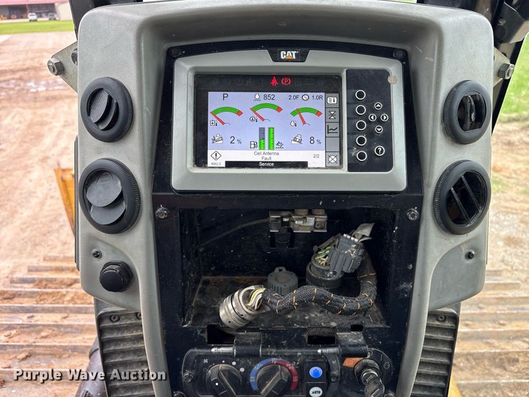 image for item DY0579 2017 Caterpillar D6N LGP dozer