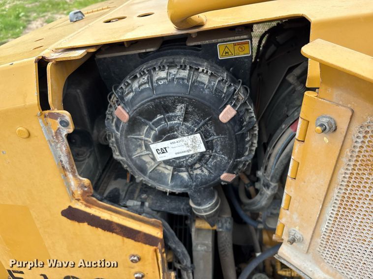 image for item DY0579 2017 Caterpillar D6N LGP dozer