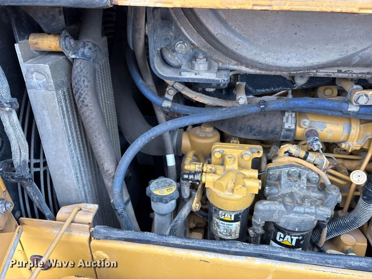 image for item DY0579 2017 Caterpillar D6N LGP dozer