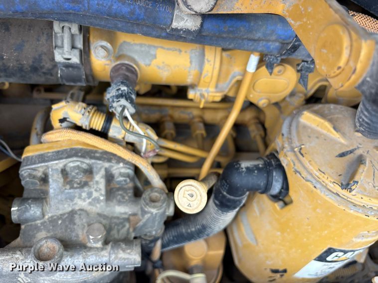 image for item DY0579 2017 Caterpillar D6N LGP dozer