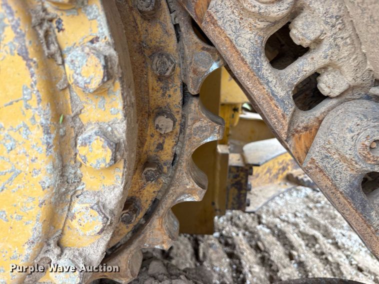 image for item DY0579 2017 Caterpillar D6N LGP dozer