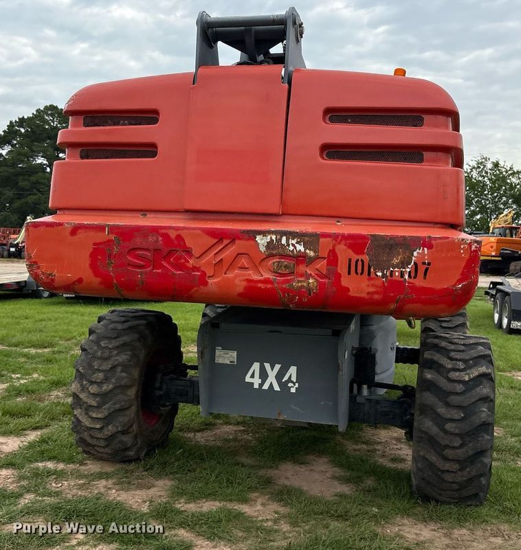 image for item DY0582 2014 Skyjack SJ61T boom lift