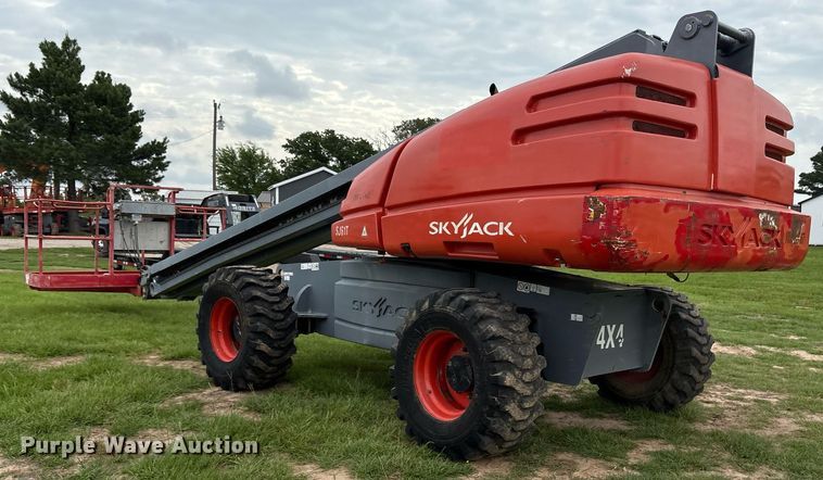 image for item DY0582 2014 Skyjack SJ61T boom lift