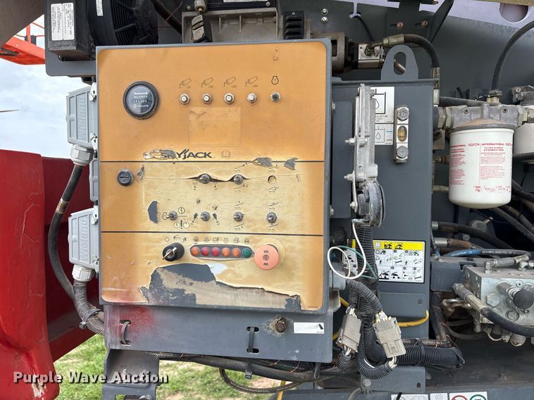 image for item DY0582 2014 Skyjack SJ61T boom lift