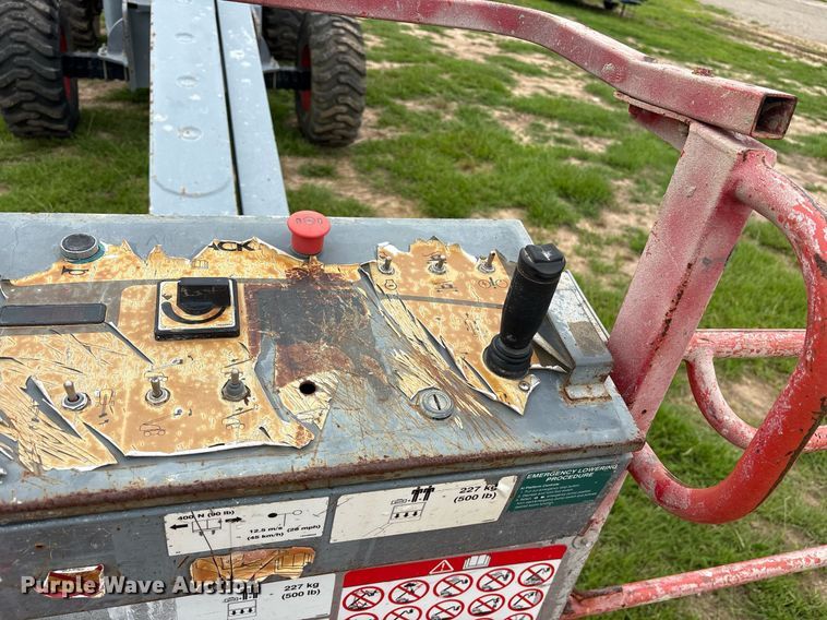 image for item DY0582 2014 Skyjack SJ61T boom lift