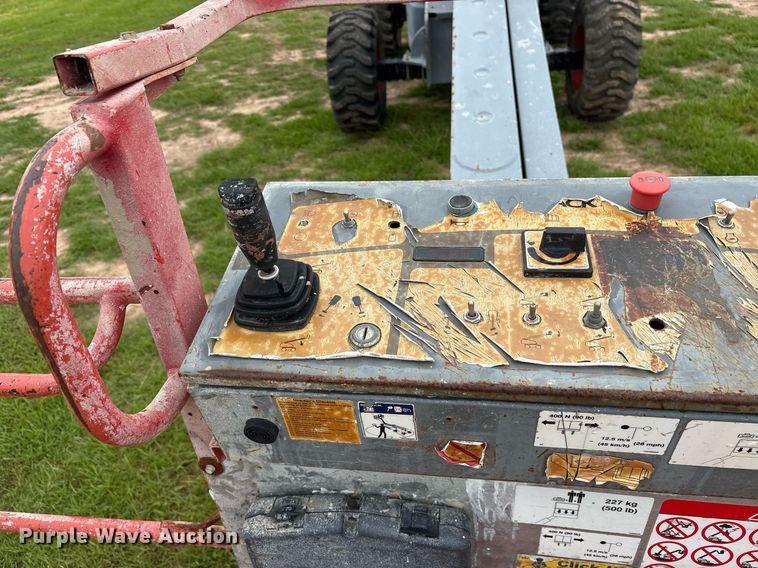 image for item DY0582 2014 Skyjack SJ61T boom lift