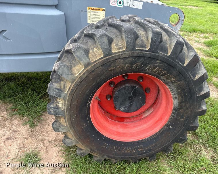 image for item DY0582 2014 Skyjack SJ61T boom lift