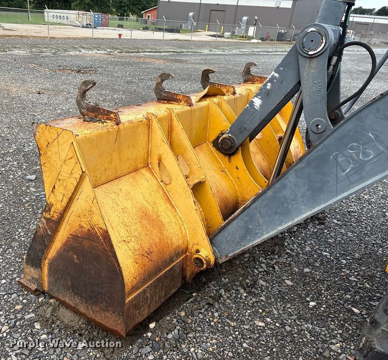 image for item DY0594 2014 John Deere 310SK backhoe