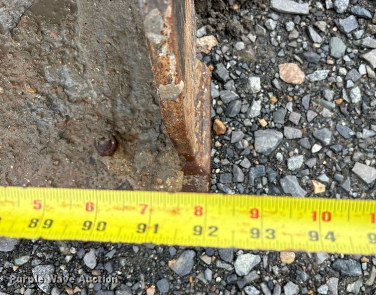 image for item DY0594 2014 John Deere 310SK backhoe