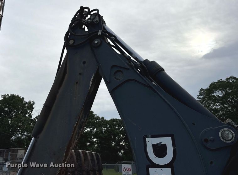 image for item DY0594 2014 John Deere 310SK backhoe