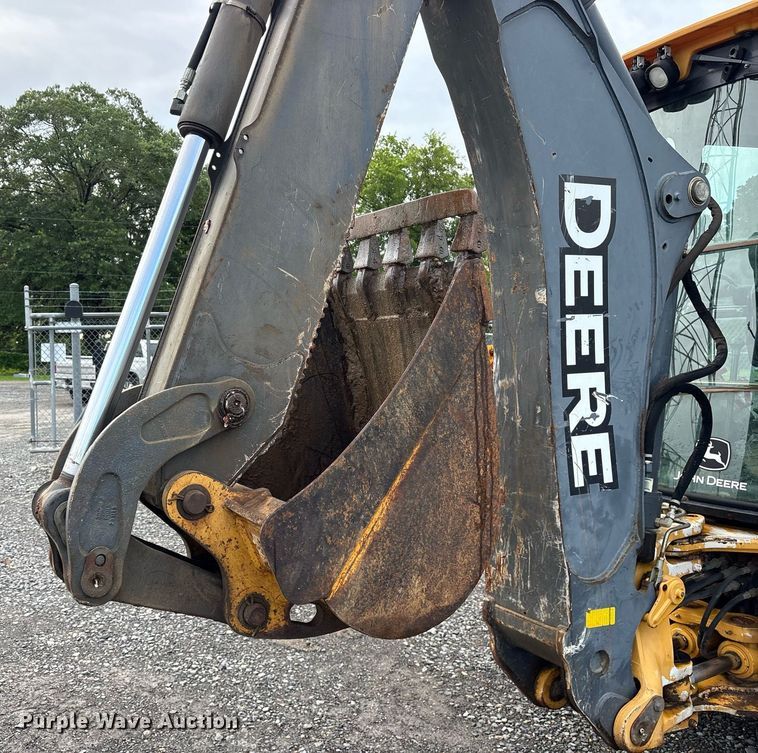 image for item DY0594 2014 John Deere 310SK backhoe