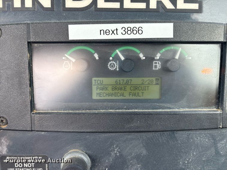 image for item DY0594 2014 John Deere 310SK backhoe