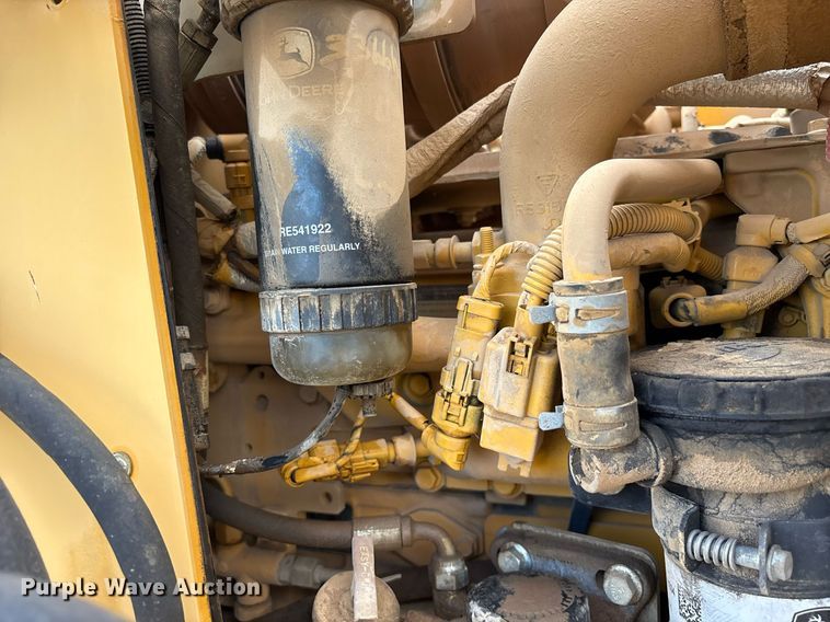 image for item DY0594 2014 John Deere 310SK backhoe