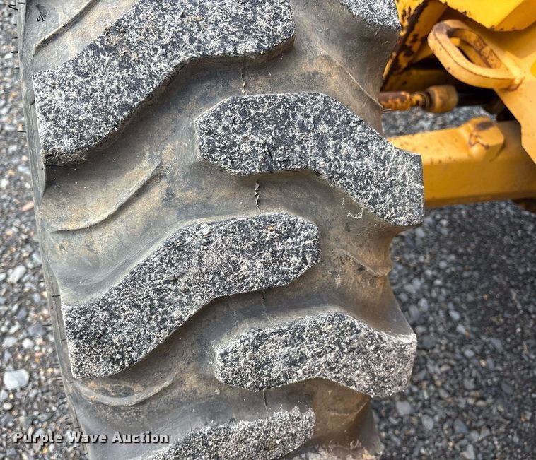 image for item DY0594 2014 John Deere 310SK backhoe