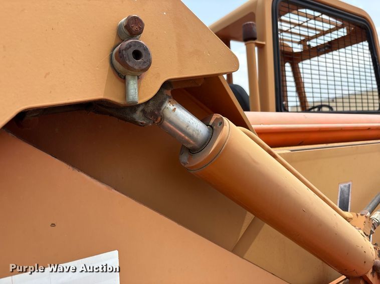 image for item DY2522 Lull 644D-34 telehandler